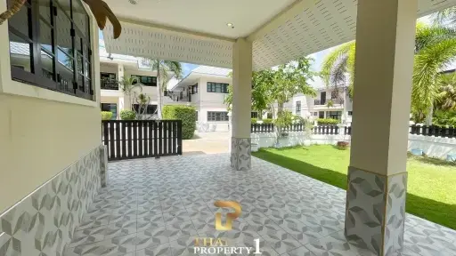 Centrally Located Large 2-Storey 5 Bedroom Pool Villa At Grand Hill