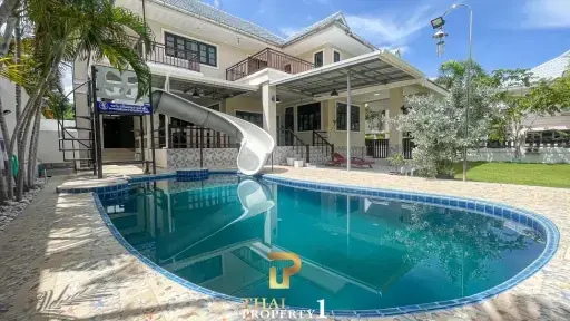 Centrally Located Large 2-Storey 5 Bedroom Pool Villa At Grand Hill