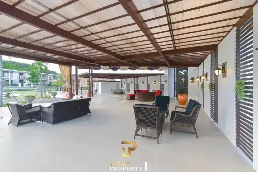 New Falcon Hill Terrace - High Quality Living In Central Hua Hin