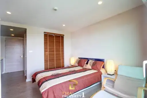 Good-Sized Studio Unit For Sale - Seven Seas Jomtien