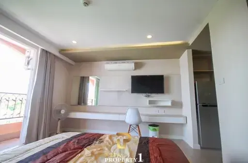 Good-Sized Studio Unit For Sale - Seven Seas Jomtien