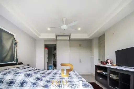 Na Jomtien - Beachfront 1 Bed Unit At Vip Condochain