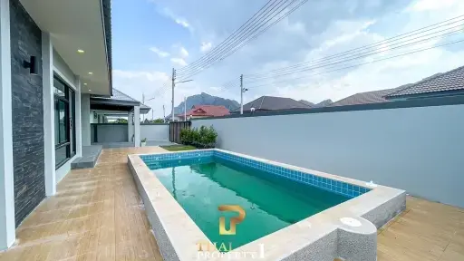 New Modern Great Priced Pool Villa - Cha Am North