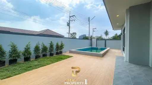 New Modern Great Priced Pool Villa - Cha Am North