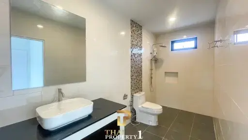 New Modern Great Priced Pool Villa - Cha Am North