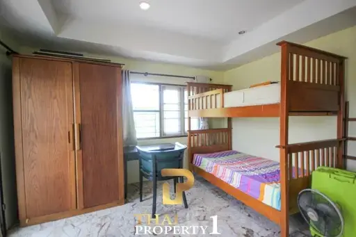 5 Bedroom House With Restaurant For Sale - Hua Hin Soi 88