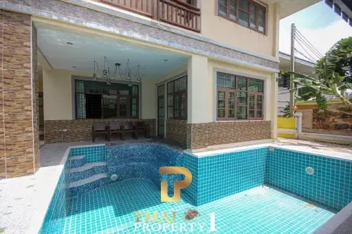 5 Bedroom House With Restaurant For Sale - Hua Hin Soi 88