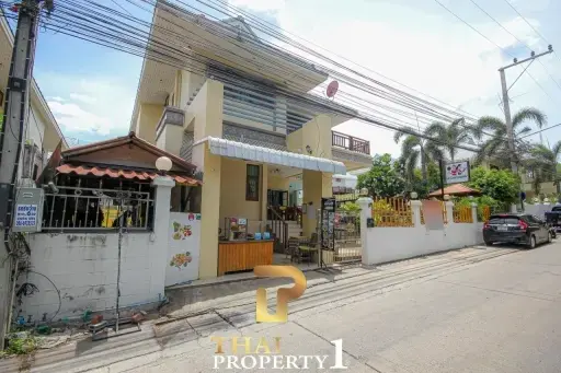 5 Bedroom House With Restaurant For Sale - Hua Hin Soi 88