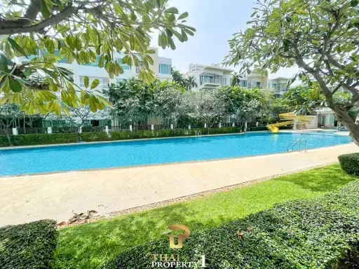 Large Beach Condo In Town - Baan Sae Chuan Hua Hin