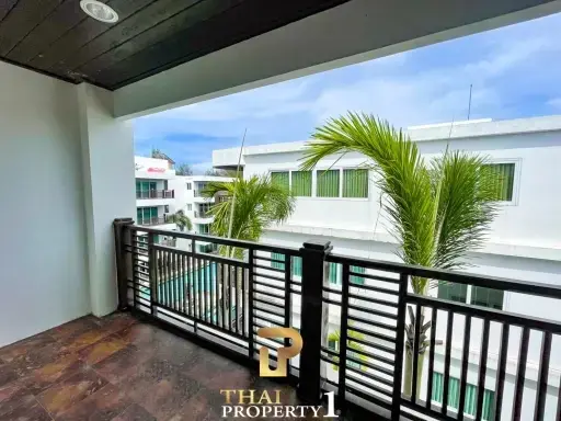 Corner 2 Bed Condo At The Beach Palace Cha Am