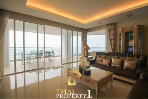 Panoramic Sea View Large 3 Bed Unit At La Royal Beach - Na Jomtien