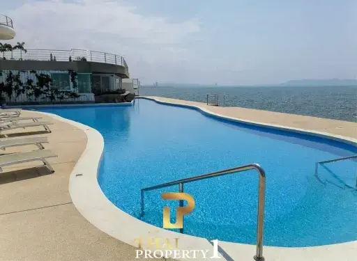 Modern 2 Bedroom Condo La Royale Beach - Na Jomtien