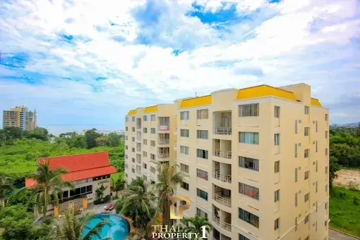 Beautifully Fitted &amp; Furnished Studio Unit For Sale At Hin Nam Sai Suay condominium - Hua Hin Soi 7