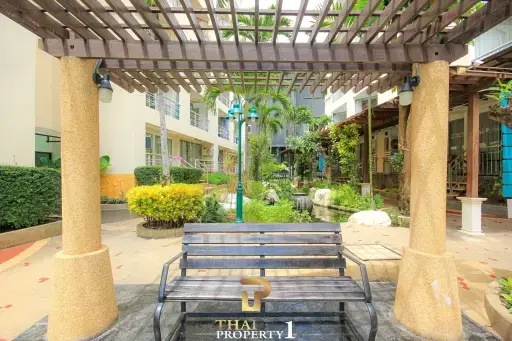 Beautifully Fitted &amp; Furnished Studio Unit For Sale At Hin Nam Sai Suay condominium - Hua Hin Soi 7