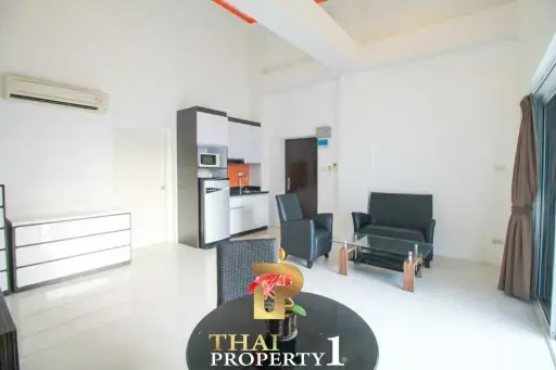 Large 1 Bed Unit on Top Floor - Pratamnak