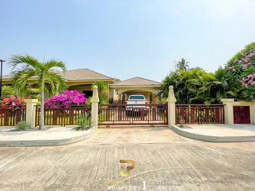 Pool Villa At &#039;Green Beach&#039; On Large Plot - Only 750 Meter From Cha Am Beach