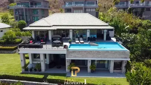 Black Mountain Luxury Golf Course Villa For Sale