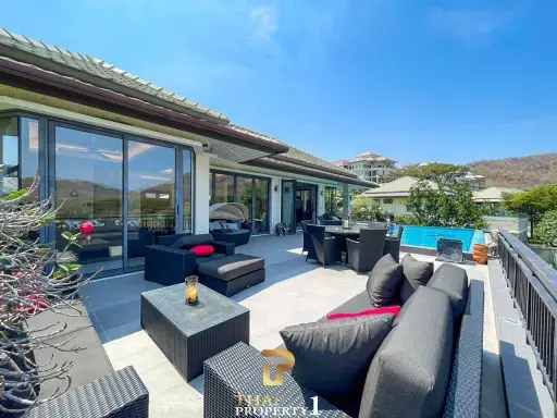 Black Mountain Luxury Golf Course Villa For Sale