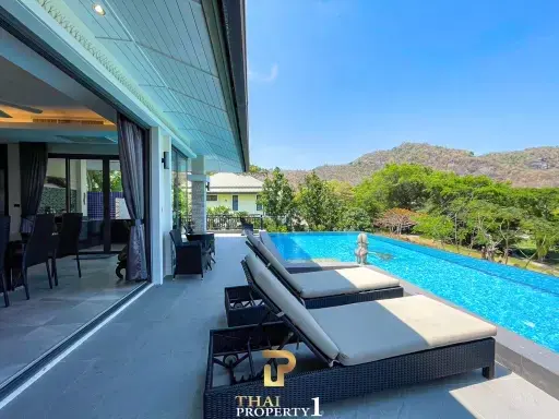 Black Mountain Luxury Golf Course Villa For Sale