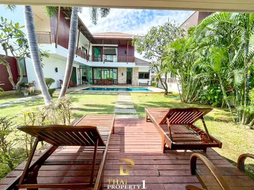 4 Bedroom Beach Villa For Sale - Dolphin Bay