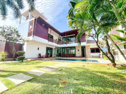 4 Bedroom Beach Villa For Sale - Dolphin Bay