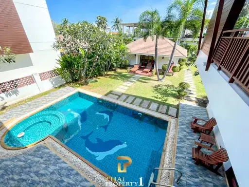 4 Bedroom Beach Villa For Sale - Dolphin Bay