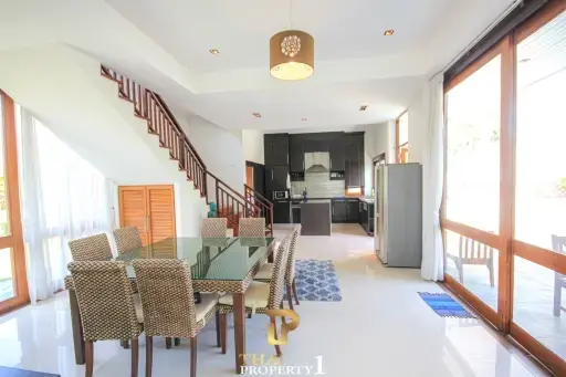 4 Bedroom Beach Villa For Sale - Dolphin Bay