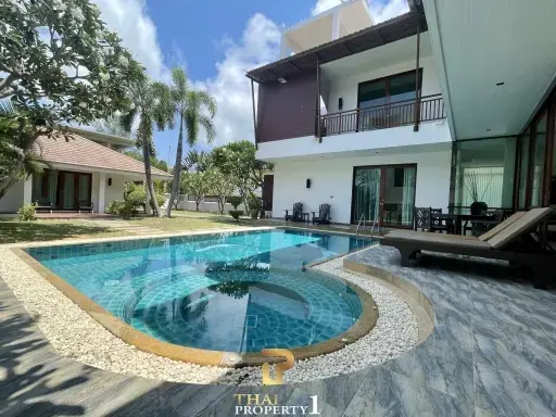 4 Bedroom Beach Villa For Sale - Dolphin Bay