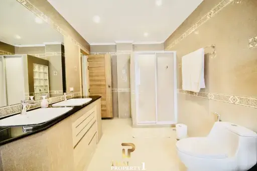 Newly Renovated Large 190 SQM. Unit For Sale - Nordic Apartment 4 -Pattaya