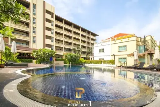 Large Modern 2 Bed Unit For Sale At VN Residence 2 - Pratamnak Soi 5