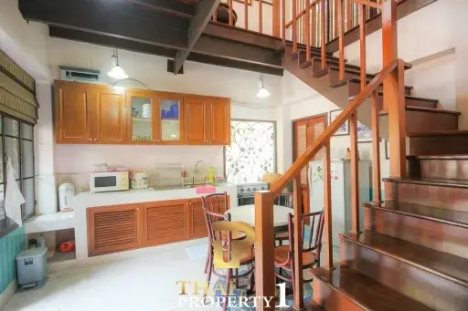 3 Storey Beach House Close to Mariott Hua Hin