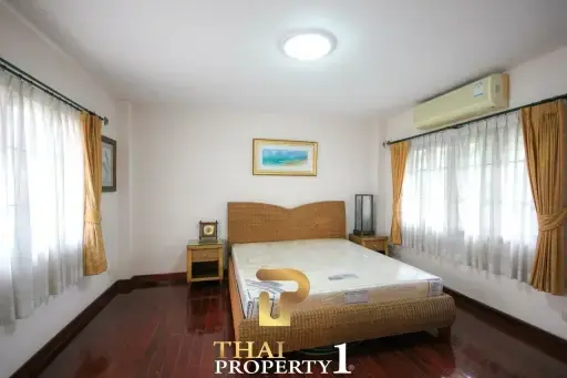 3 Storey Beach House Close to Mariott Hua Hin