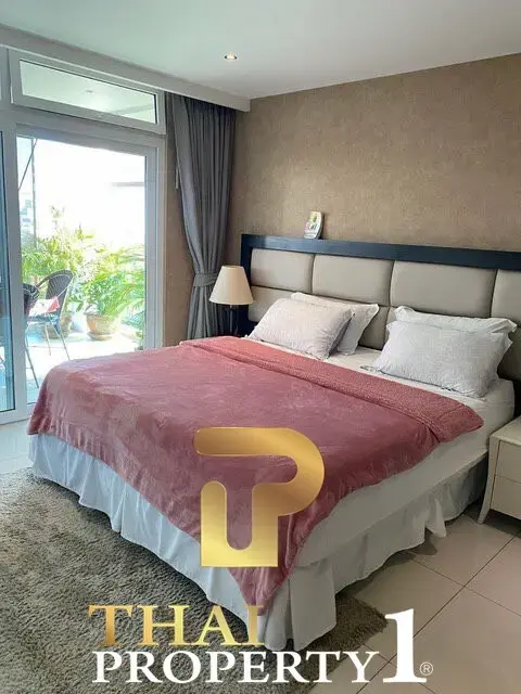 Corner 2 Bedroom Unit For Sale At Siam Royal Ocean View - Pratamnak