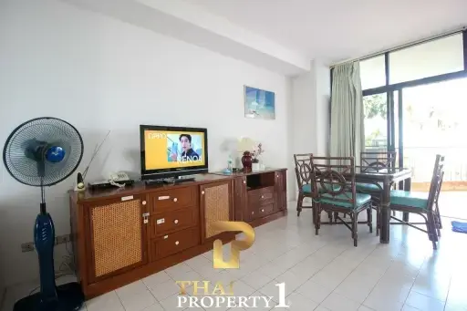 Beachfront Condo With Direct Sea View - Cha Am Beach Club