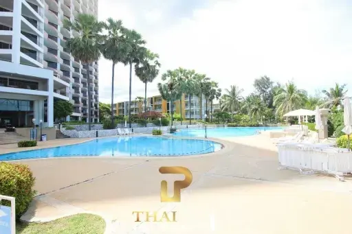 Beachfront Condo With Direct Sea View - Cha Am Beach Club