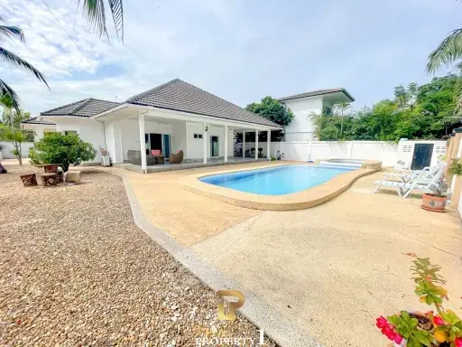 Exceptional 3 Bedroom Pool Villa For Sale - Soi Hua Hin 6