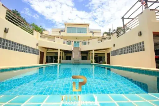 Large 12 Bed Pool Villa / Guest House 1 Minute From Cha Am Beach