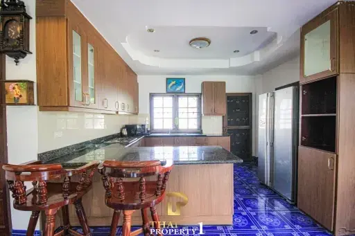 Freestanding 4 Bedroom House On Large Plot - Hua Hin Soi 2