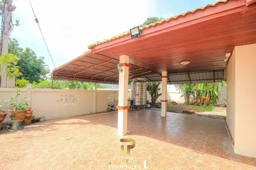 Freestanding 4 Bedroom House On Large Plot - Hua Hin Soi 2