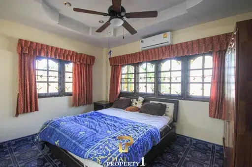 Freestanding 4 Bedroom House On Large Plot - Hua Hin Soi 2