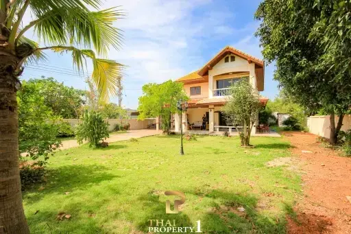 Freestanding 4 Bedroom House On Large Plot - Hua Hin Soi 2