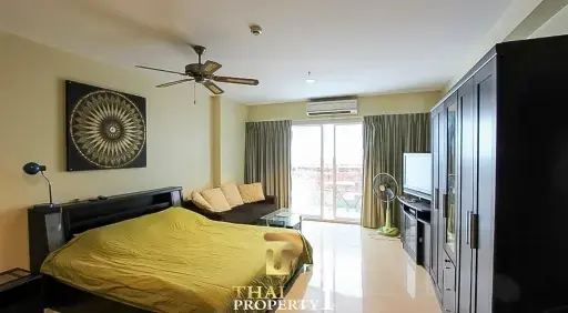 Sea View Condo for Sale at View Talay 6 Pattaya – Foreign Ownership