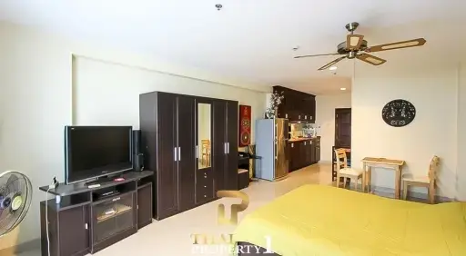 Sea View Condo for Sale at View Talay 6 Pattaya – Foreign Ownership