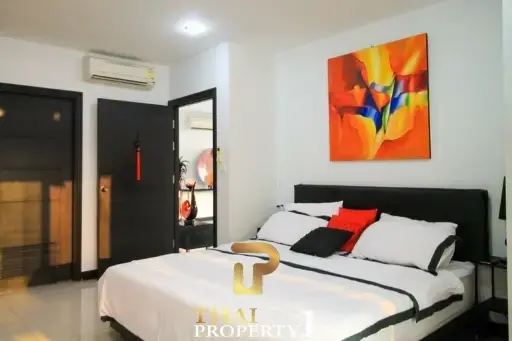 Large Foreigner Name - 2 Bed Condo at Siam Ocean View