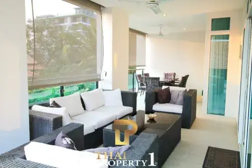 Large Foreigner Name - 2 Bed Condo at Siam Ocean View