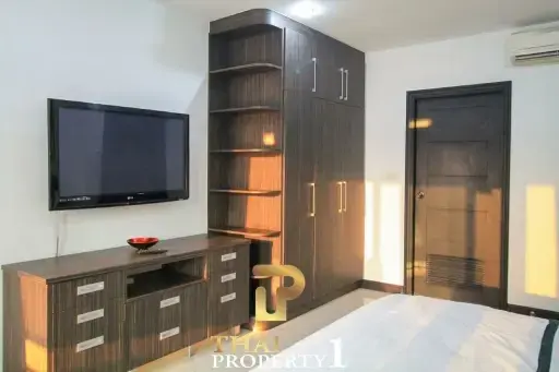 Large Foreigner Name - 2 Bed Condo at Siam Ocean View