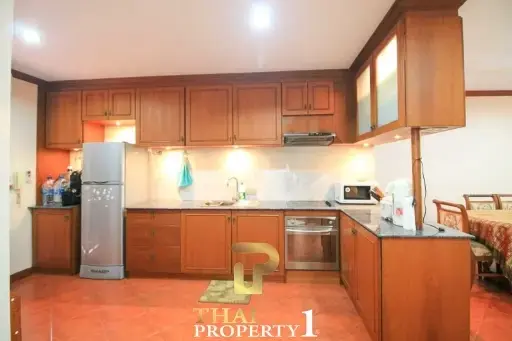 One Bed Condo At Chateau Dale - Thappraya Rd - Pattaya