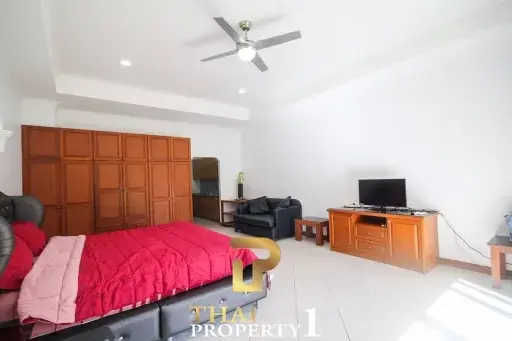 Large Fitted Studio Unit At View Talay Residence 1 - Jomtien