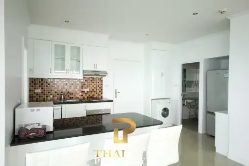 Sea view - Corner one bedroom unit for sale at View Talay 7