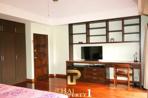 Duplex Condo At Chateau Dale - Thappraya Rd. Pattaya